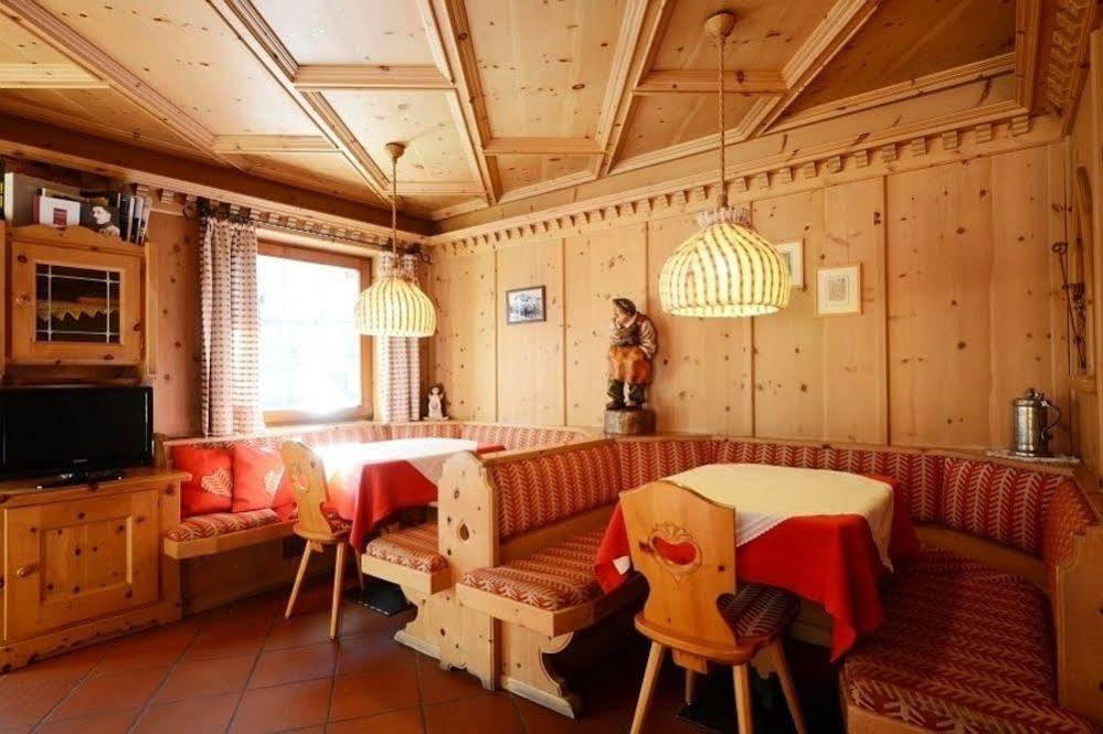 Post Hotel Moena Extérieur photo