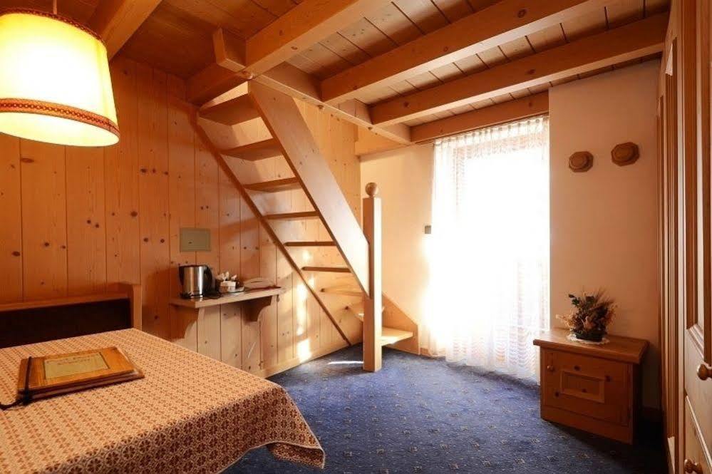Post Hotel Moena Extérieur photo